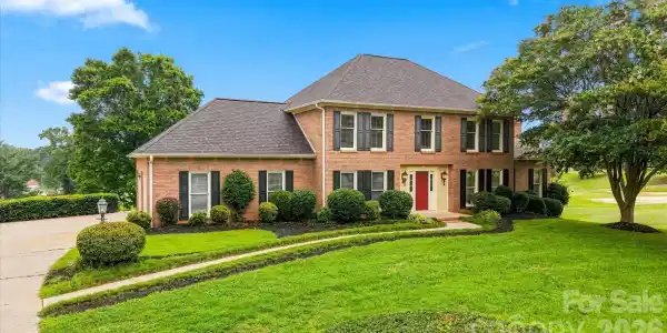 18 Meandering Way