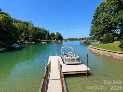 1600 Lillians Point Court