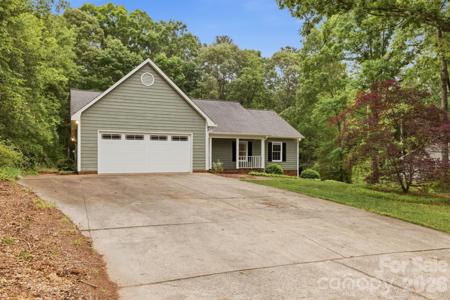 4804 Elmhurst Drive NE