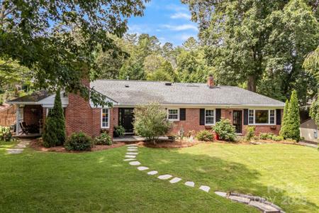 52 Shorewood Drive