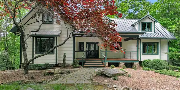 40 Walnut Ridge Circle