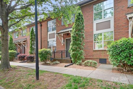 119 Steinbeck Way