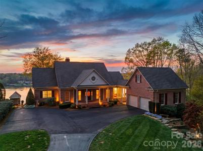 3820 8th Street Place NW