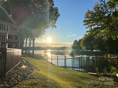 725 Southwest Drive