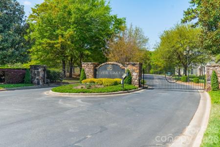 8113 Bay View Lane