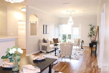 700 Vista Lake Drive
