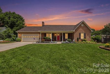 4 Fox Ridge Drive