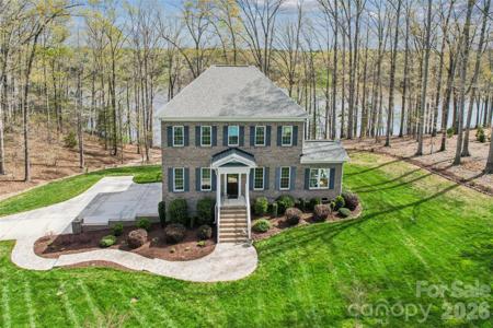 902 Bridgewater Drive