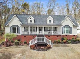 6390 Charlotte Highway