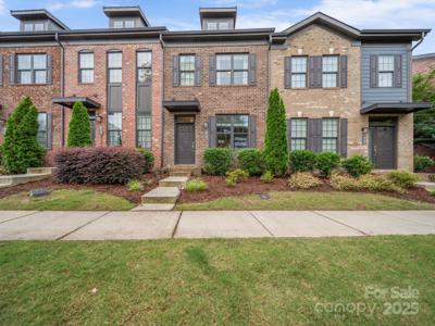 416 Linestowe Drive