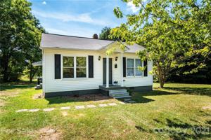 1437 3rd Street NE