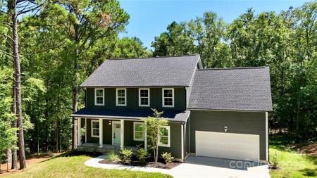 1541 Riverview Circle