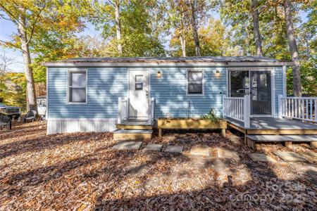 108 Sailors Court