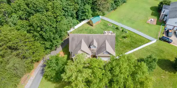 206 Taylor Circle