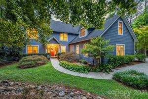 4375 River Oaks