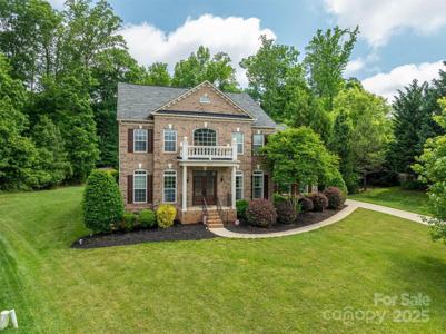 3016 Applewood Point Lane