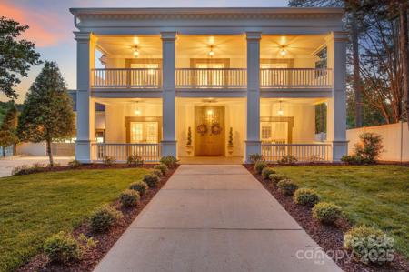 8150 Malibu Pointe Lane