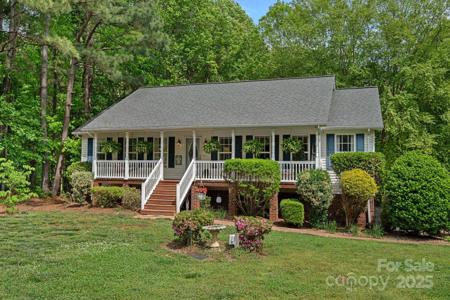 160 Kingfisher Drive