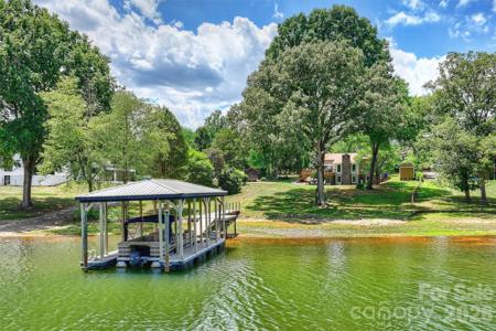 113 Skippers Cove Lane