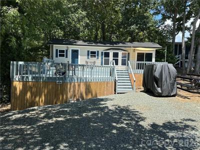 112 N Cardinal Drive