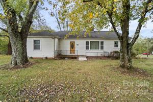 4010 16th NE