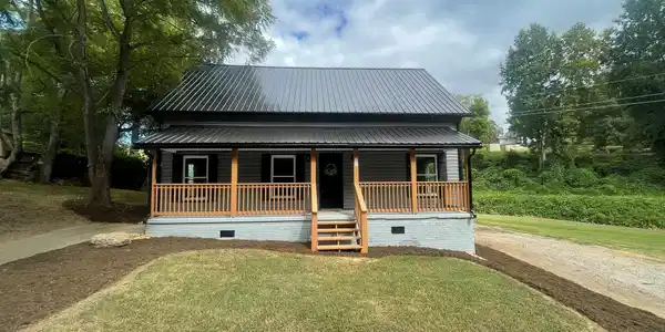202 Hickory Street