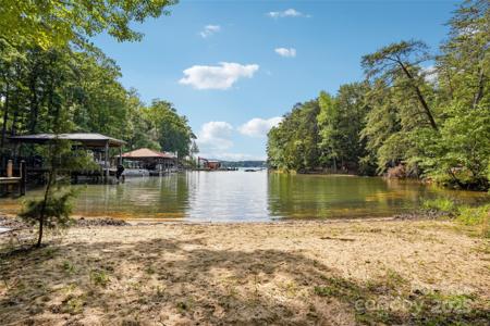 16427 Cozy Cove Road