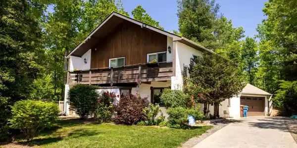 85 Riley Drive