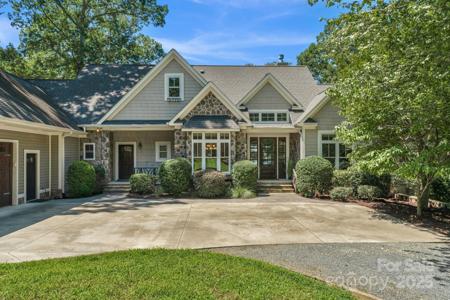 8623 Island Point Road