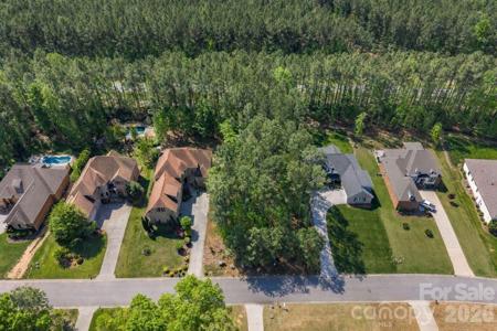 279 Palm Cove Way