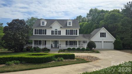 326 River Hills Court