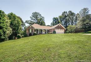 2560 10th Street Court NE