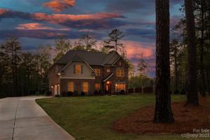 4945 River Oaks