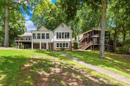 698 Normandy Road