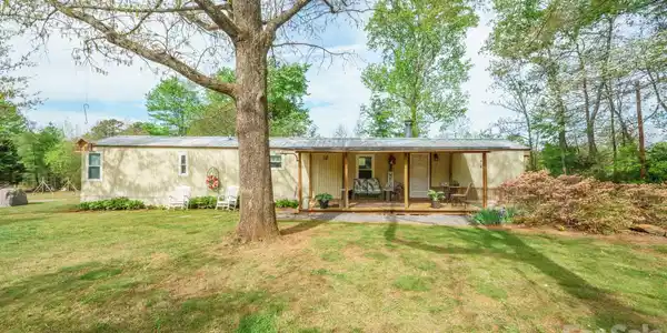 4021 26th Street Court NE