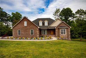 5201 Oak Circle