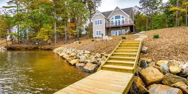 120 Cove Pointe