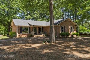 2734 Farmlake Lane