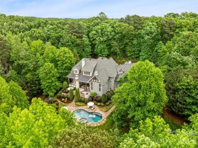 9105 Island Point Road