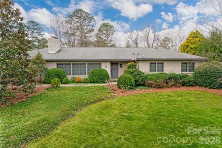 21 Pine Tree Circle