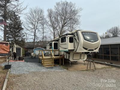 138 Overland Trail