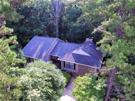 1066 Woodlake Lane