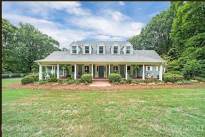 13321 Woody Point