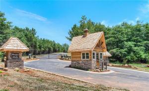 5762 Lake Pointe Drive