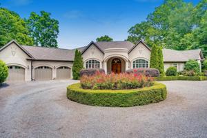 2256 Lake Ridge Drive