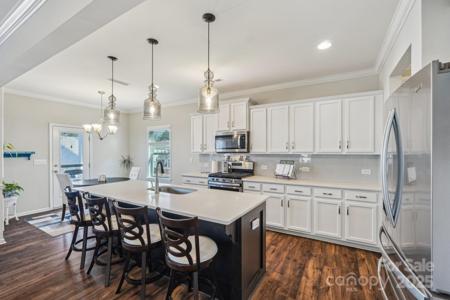 1426 Whitman Court