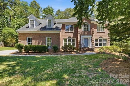 4432 Mountain Cove Drive