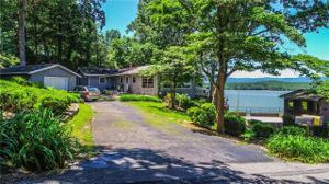 2216 North Point Drive