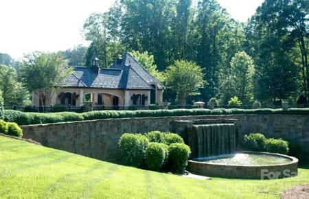 1304 Reflection Pointe Boulevard