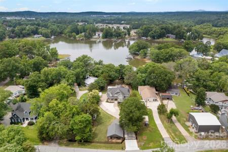 5555 Riverfront Road